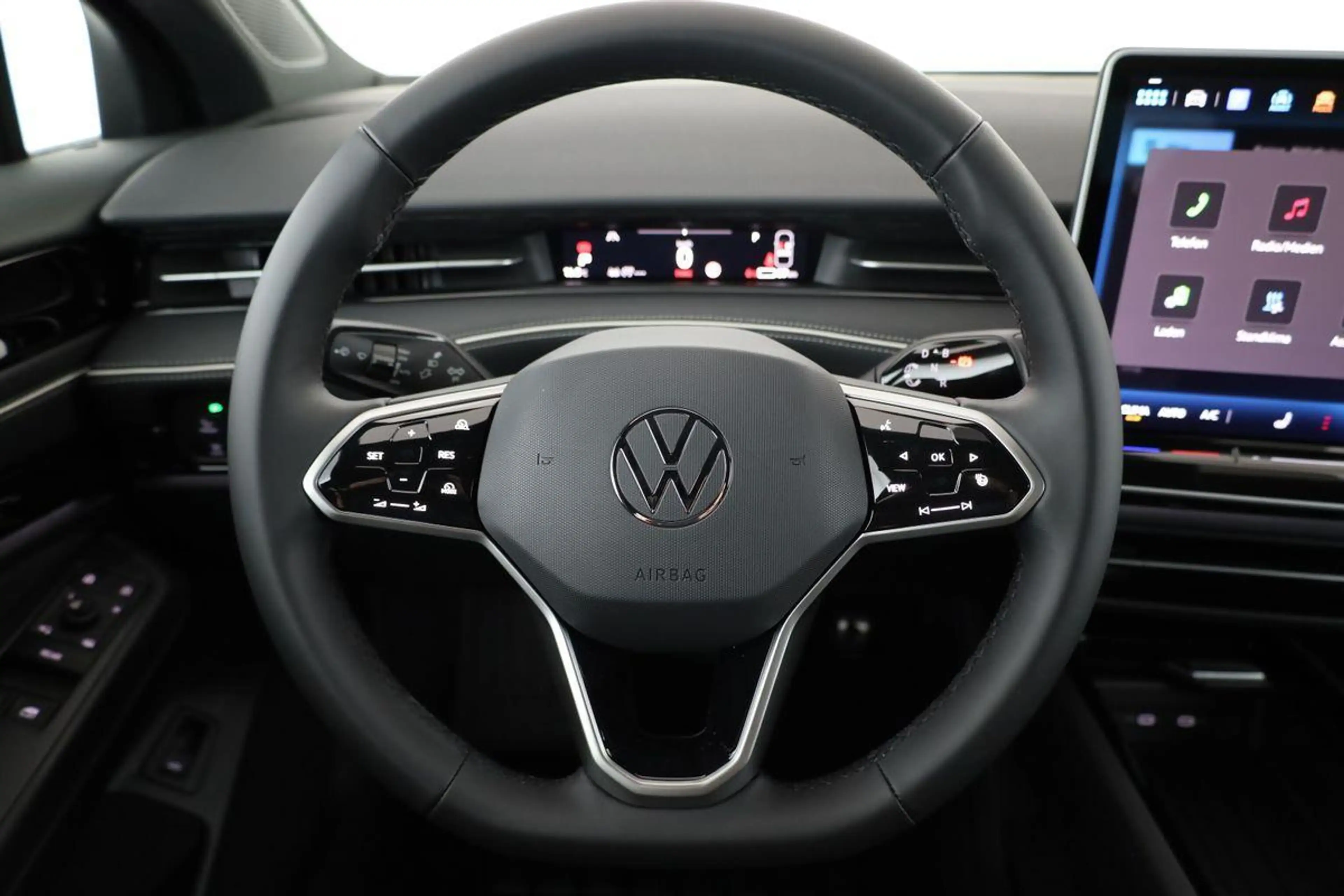 Volkswagen ID.7 Pro 210 kW Black, HuD, IQ.Light, IQ.Drive, Area... — photo 5