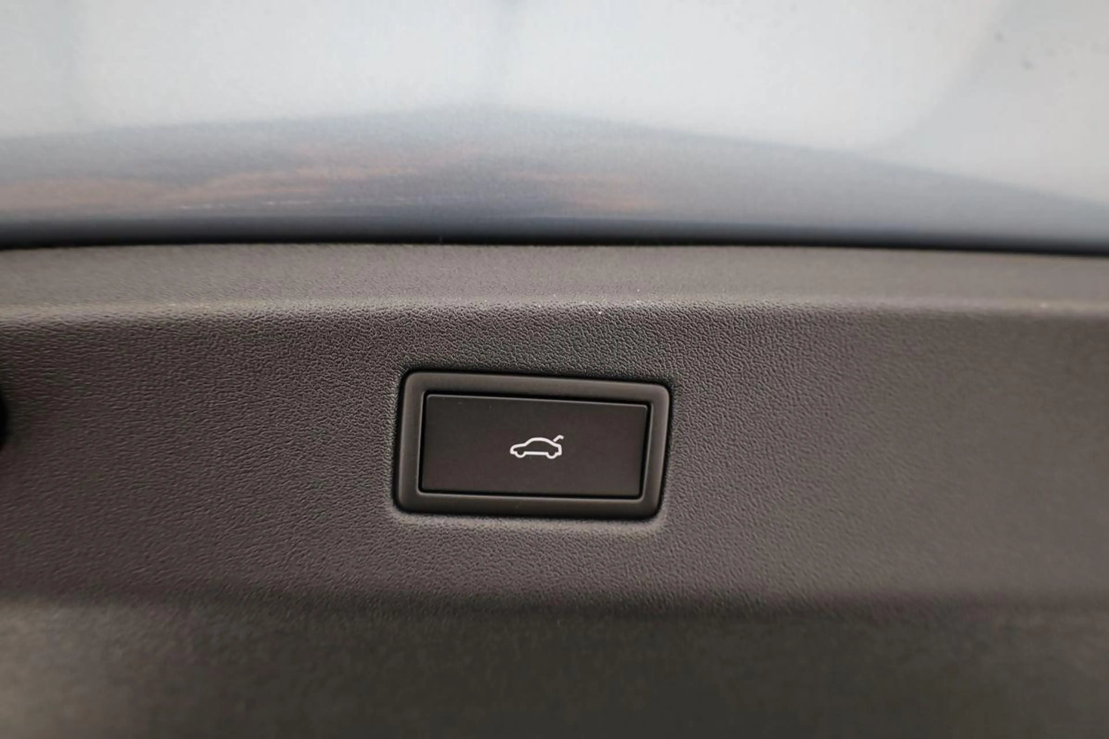 Volkswagen ID.7 Pro 210 kW Black, HuD, IQ.Light, IQ.Drive, Area... — photo 12