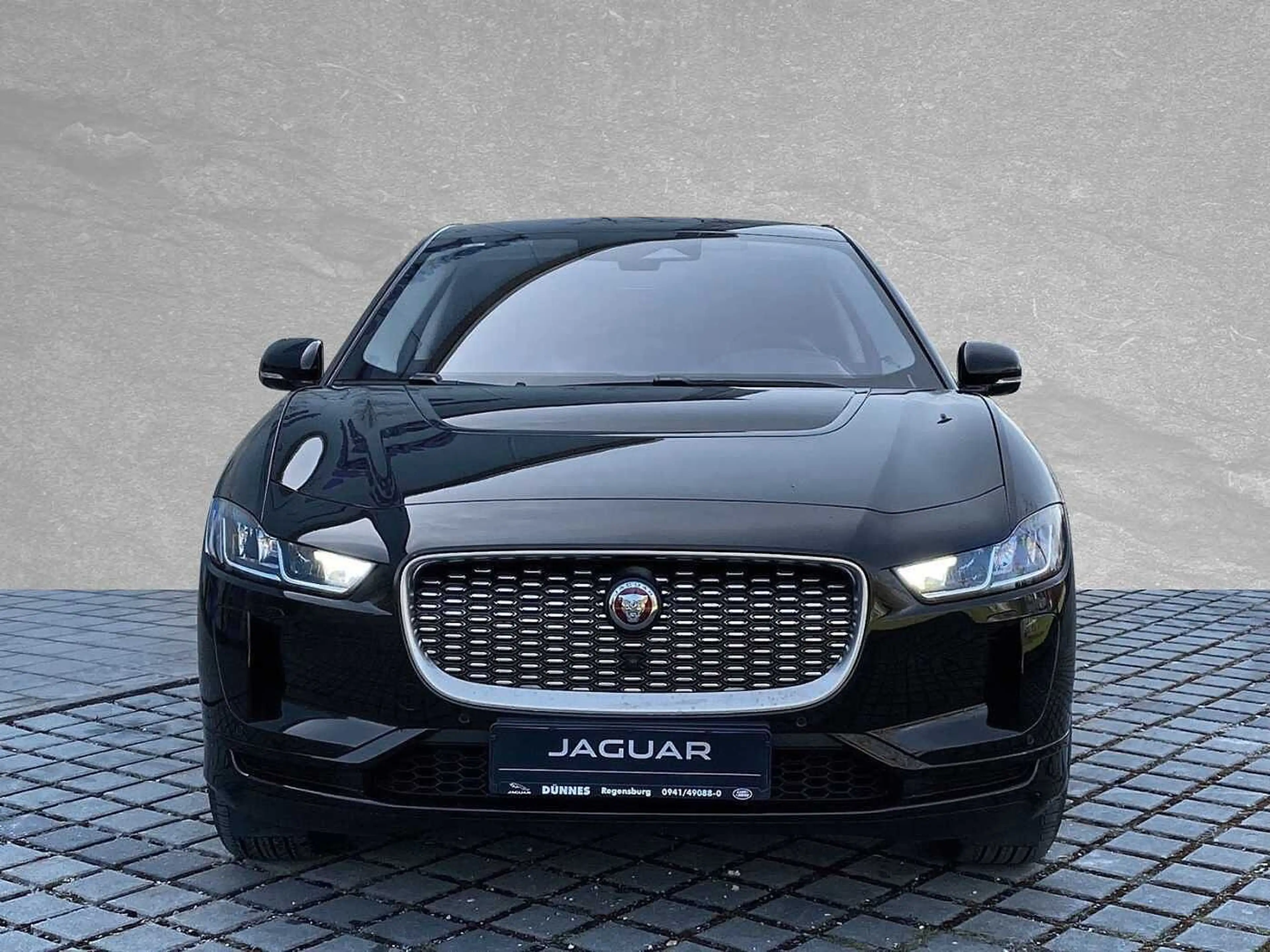 Jaguar I-Pace EV400 AWD S — photo 8
