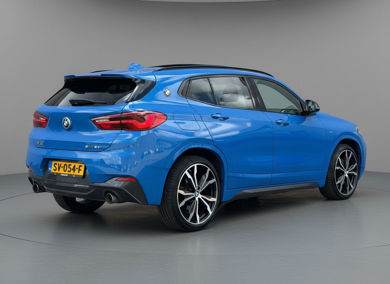 BMW X2 SDrive20i High Executive|M-sport|Pano|HUD|Trekhaak — photo 2