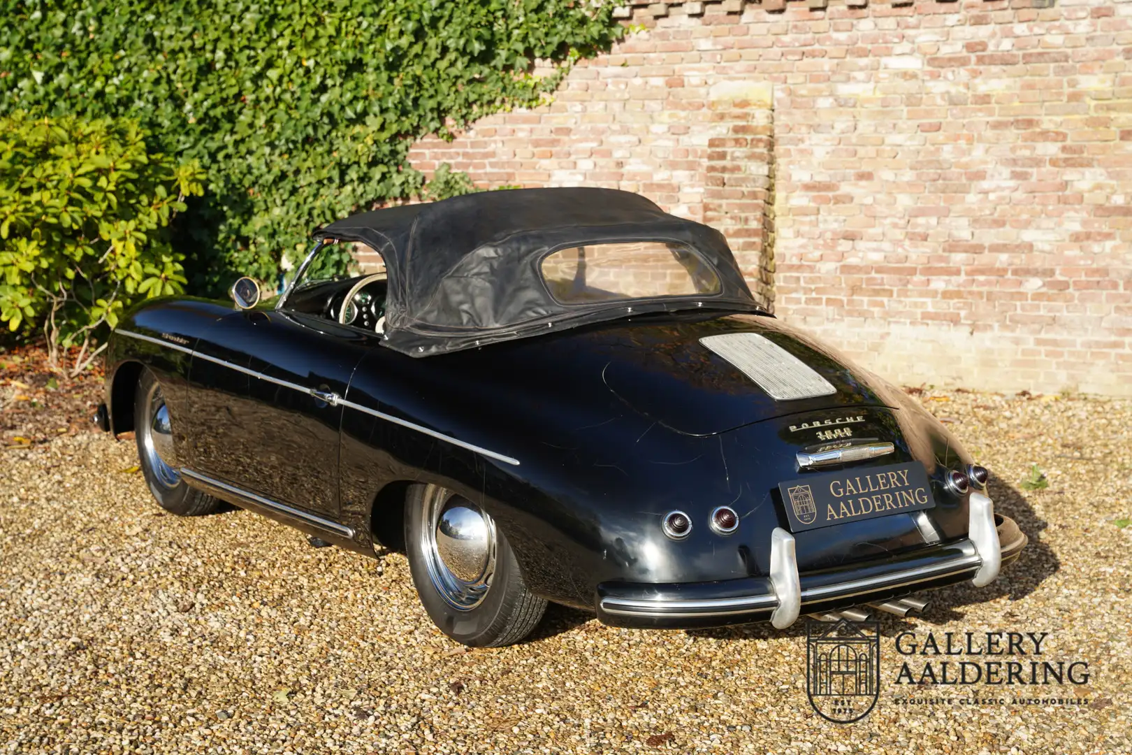 Porsche 356 pre-A Speedster 1955, Matching Numbers, Highly Ori Zwart - 2