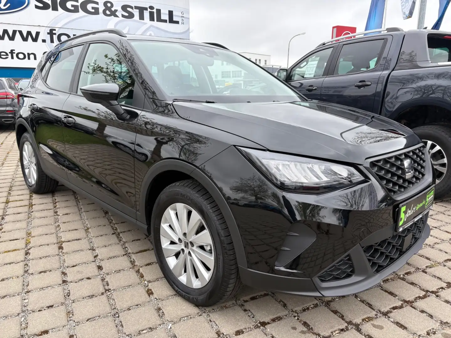 SEAT Arona 1.0 TSI Style LED*NAVI*VIRTUAL*SHZ*PDC*TEMP Černá - 2