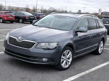 Superb SW 1.6 CR TDi Elegance AUTOMAAT LEDER PANORAMISCH DAK ZETELVERWARMING V+A DAB RADIO