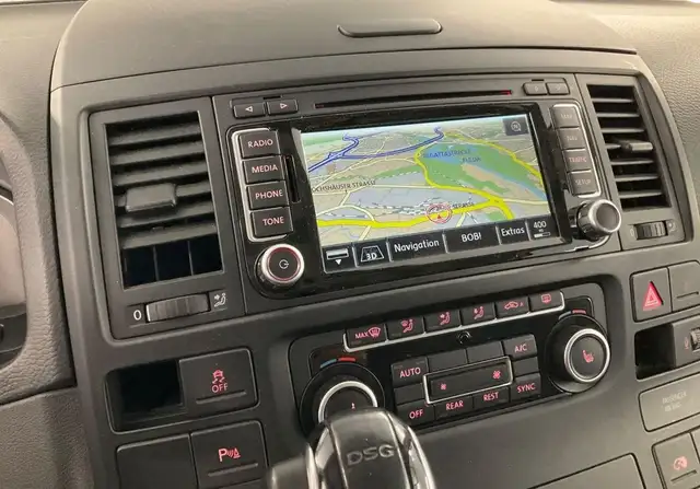 Volkswagen Multivan view 6