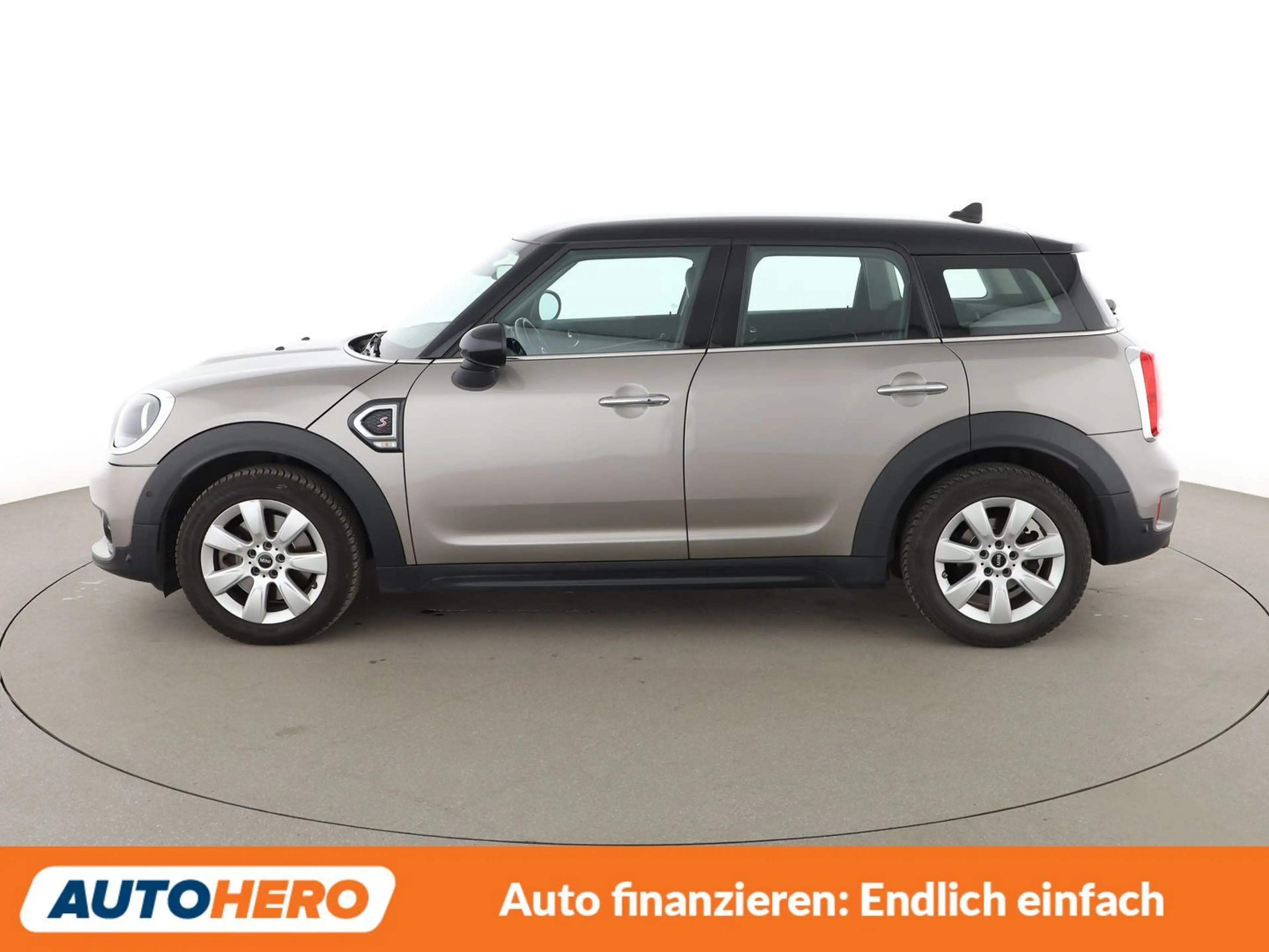 MINI Cooper S Countryman Cooper S Aut.*NAVI*TEMPO*CAM*PDC*SHZ*ALU* — photo 3