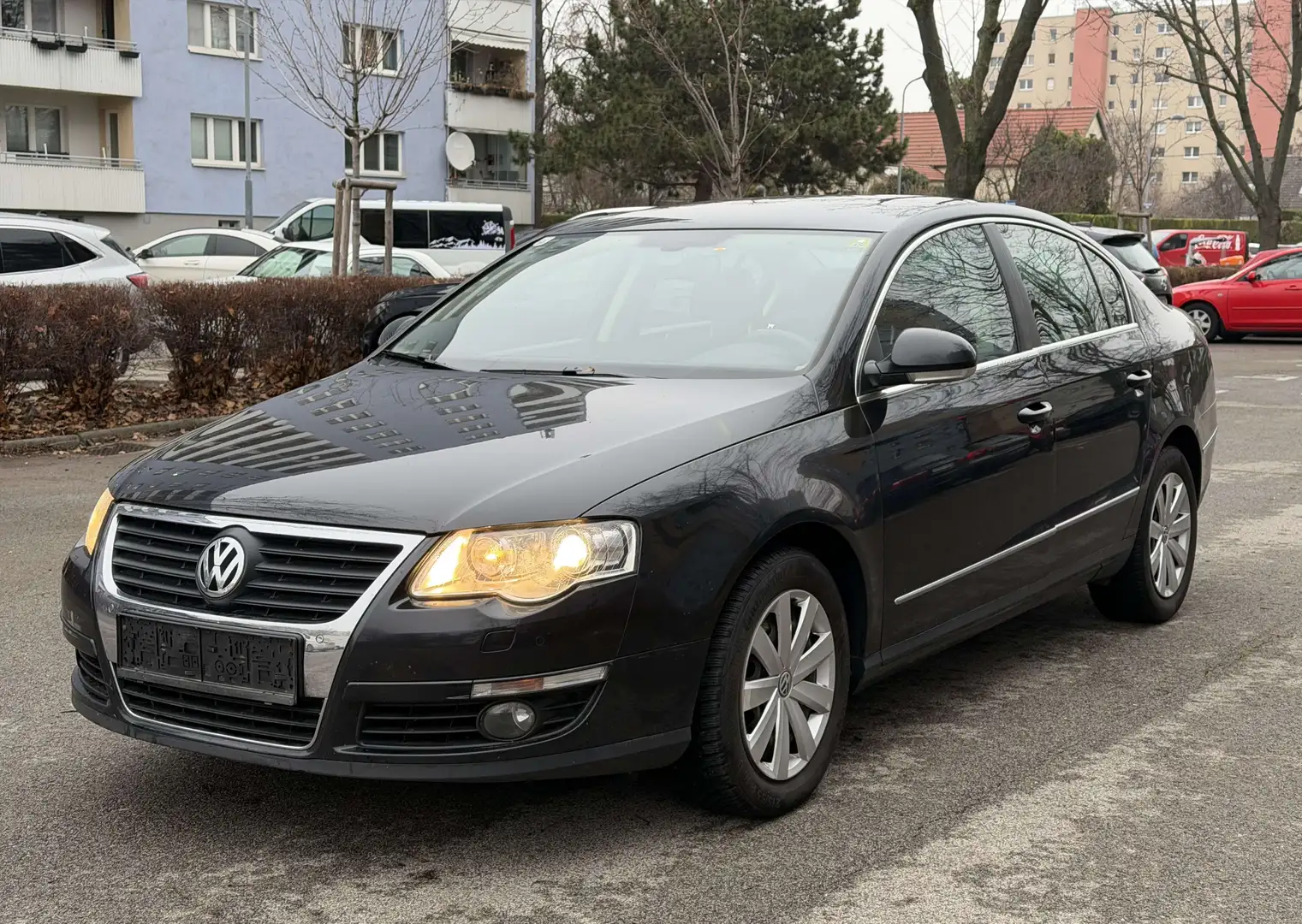 Volkswagen Passat Comfortline 2,0 TDI DPF Schwarz - 1