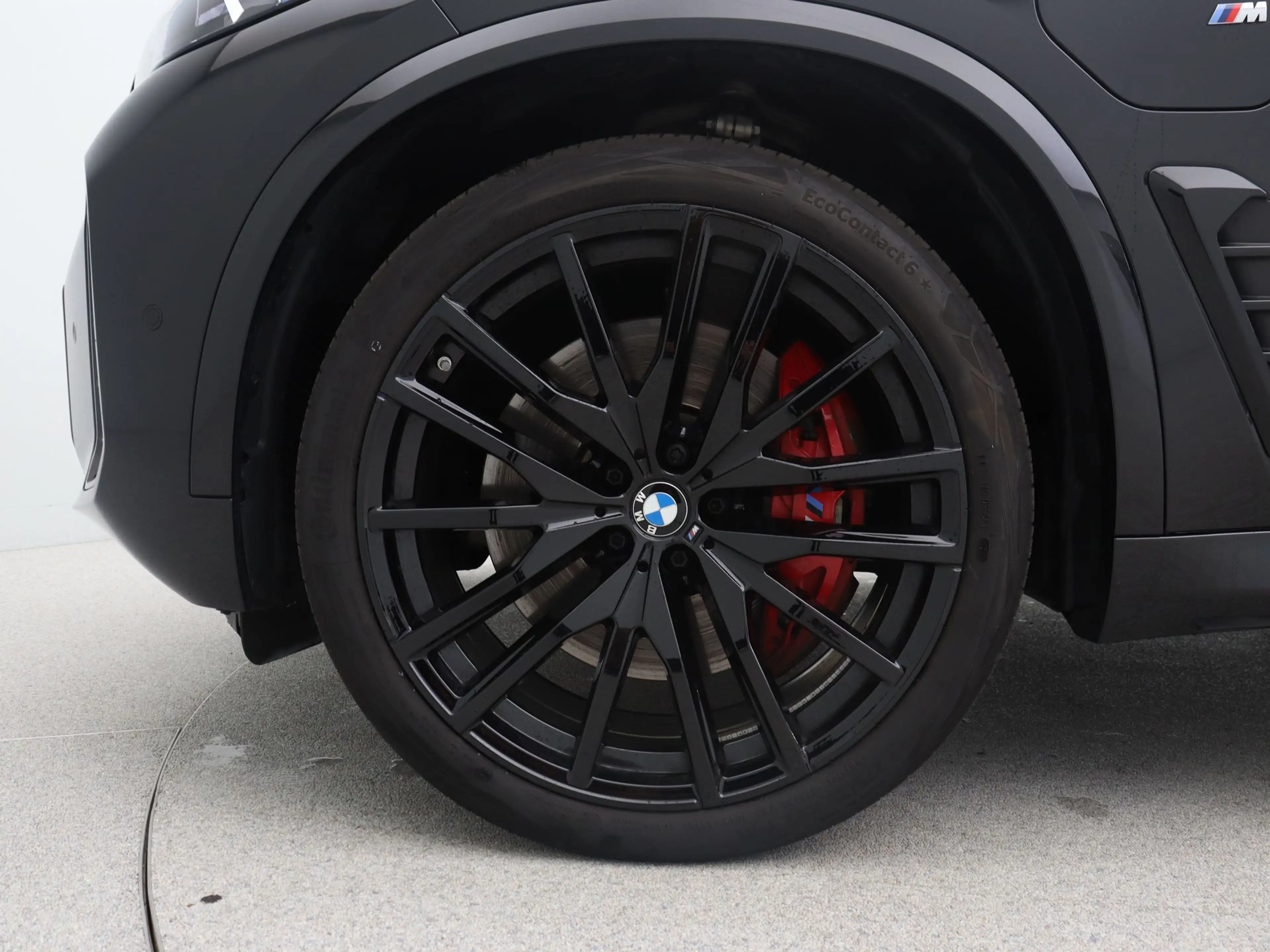 BMW X5 xDrive50e — photo 11