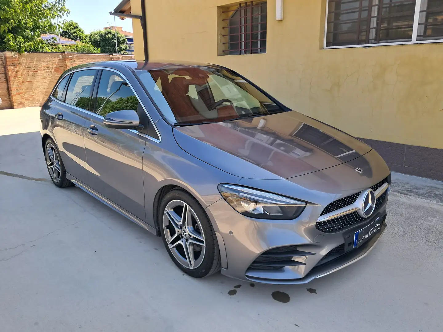 Mercedes-Benz B 180 B 180 d Premium auto Grigio - 1