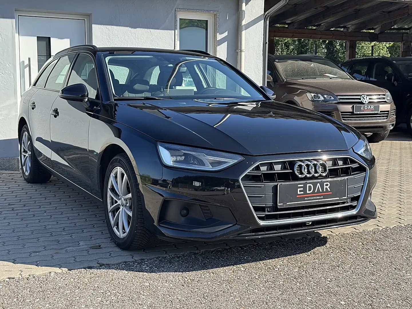 Audi A4 35 TDI Schwarz - 2