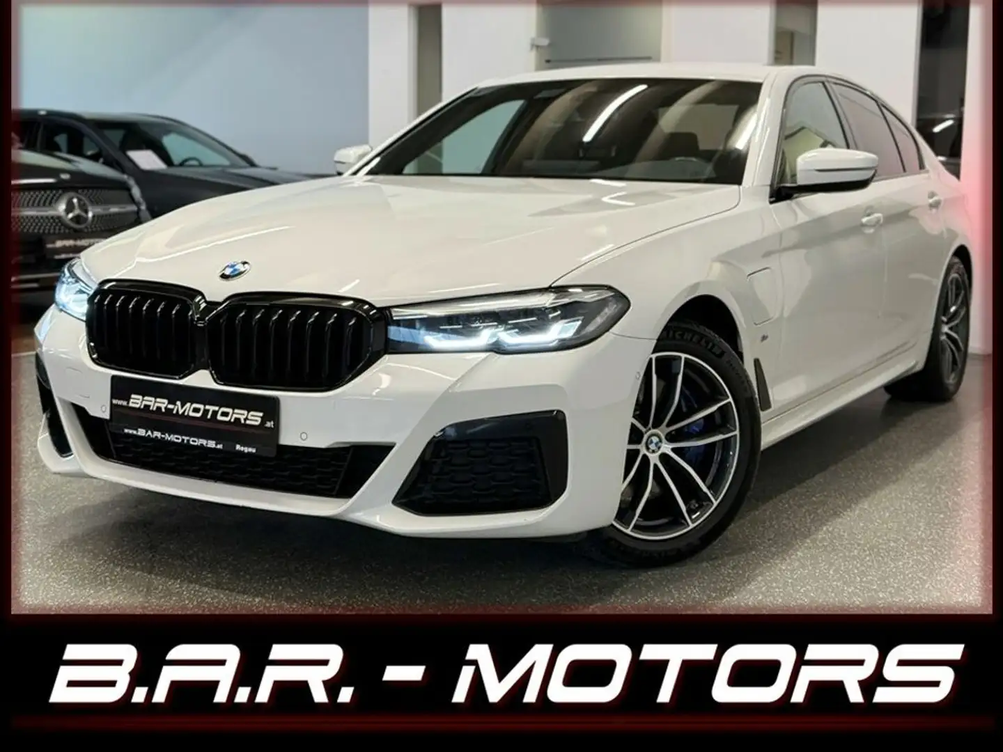 BMW 530 e xDrive M-SPORT*VIRTUAL*KAMERA*BHZ-LENKRAD*SHZ Weiß - 1