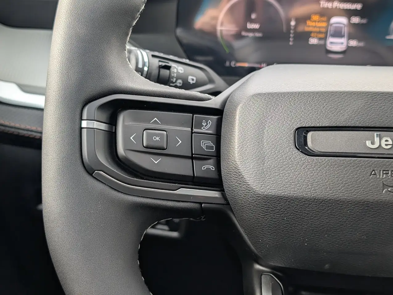 Jeep Cherokee снимка Jeep Cherokee