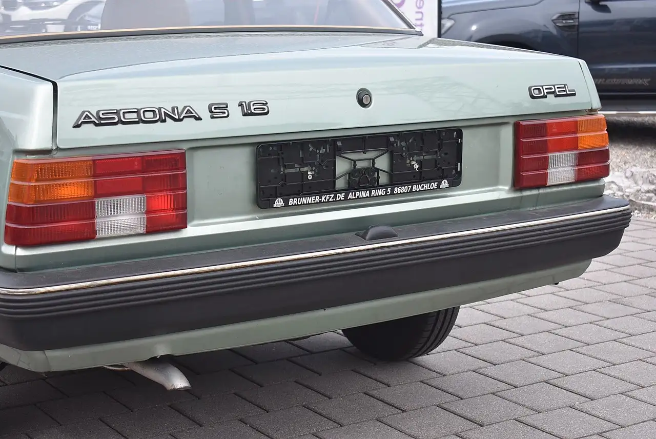 Opel Ascona C Luxus 3 Türen / Automatik, foto 11