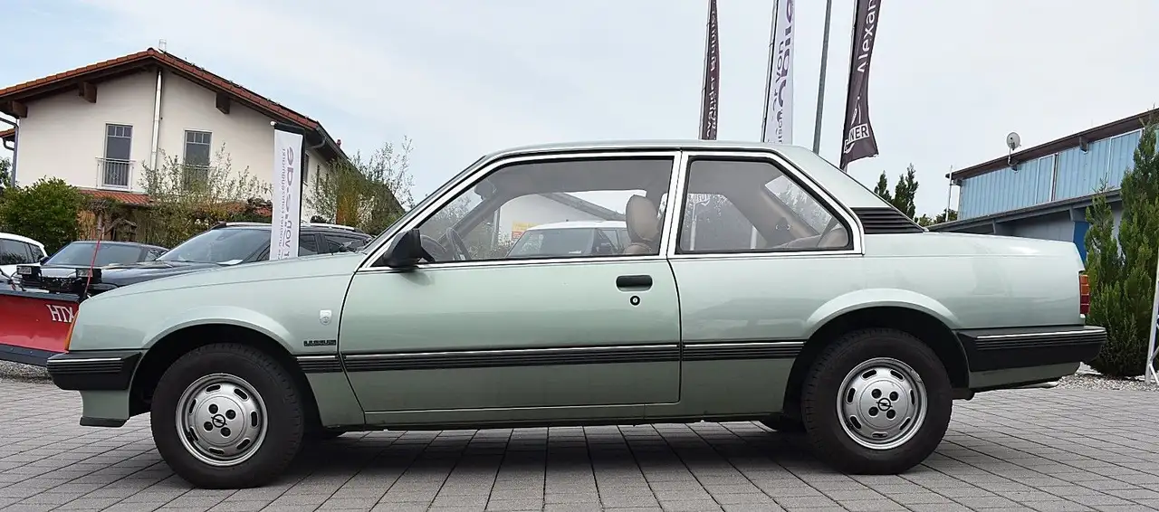 Opel Ascona C Luxus 3 Türen / Automatik, foto 1