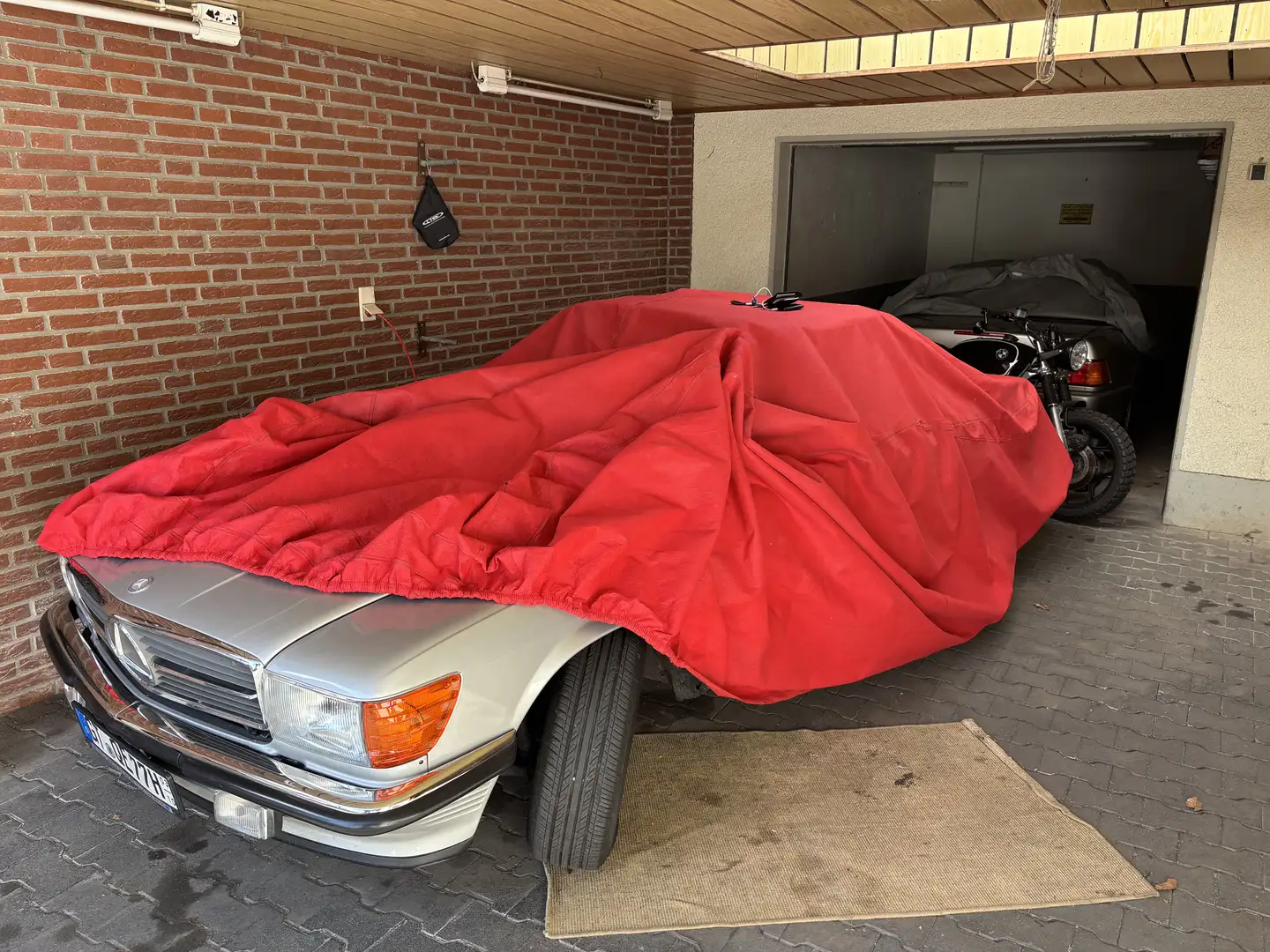 Mercedes-Benz SL 560 Argintiu - 1
