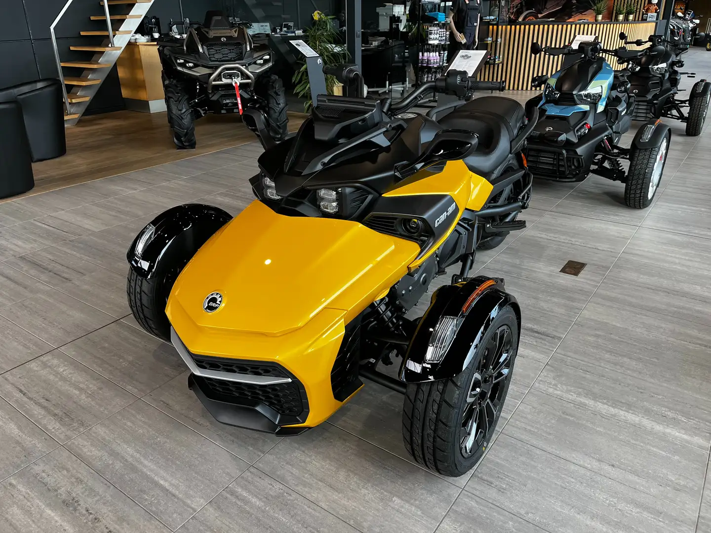 Can-Am Spyder F3-S MY26 // IN STOCK, DIRECT LEVERBAAR! Amarillo - 1