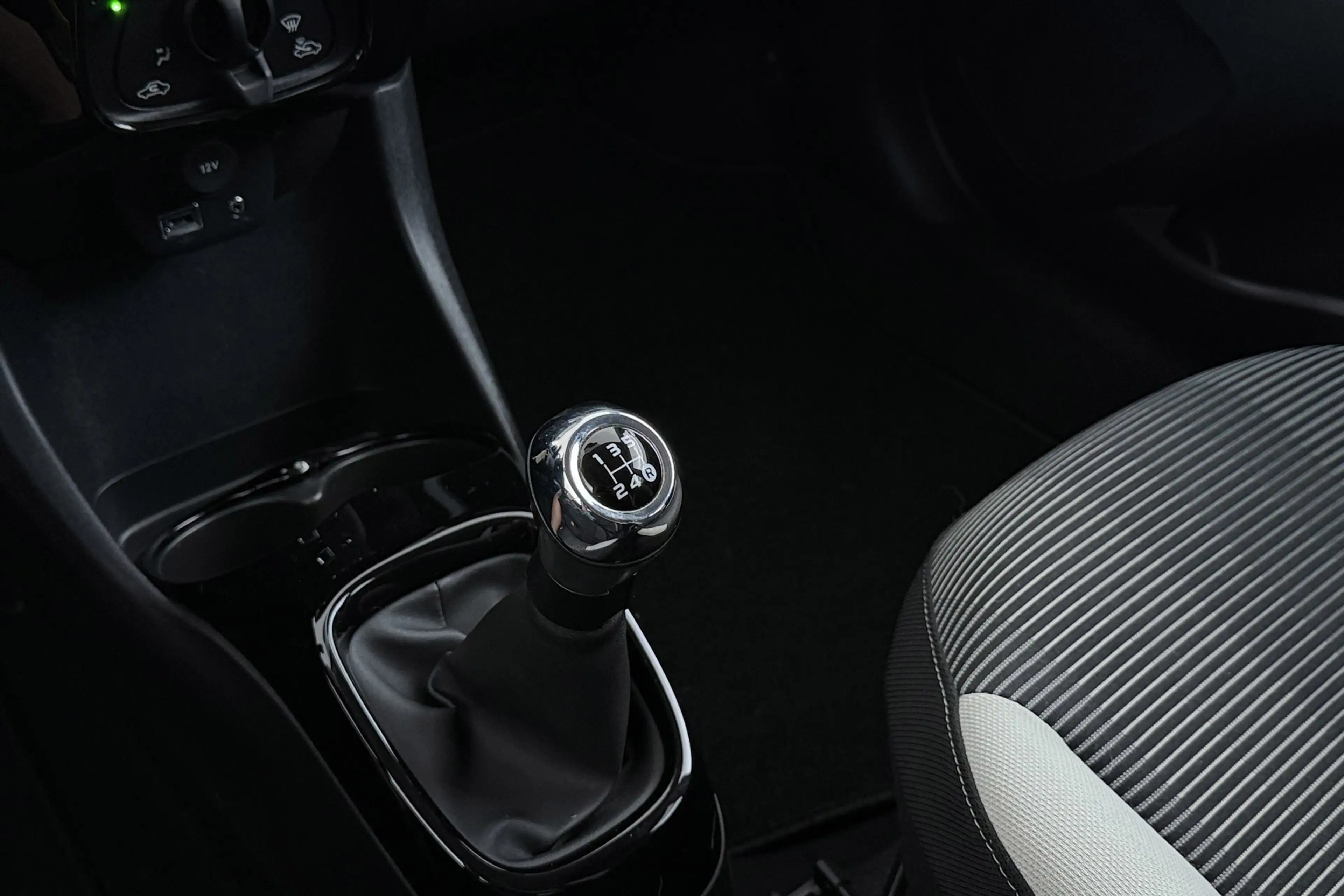 Peugeot 108 1.0 e-VTi Allure TOP! | Org NL | Opendak | Airco — photo 26
