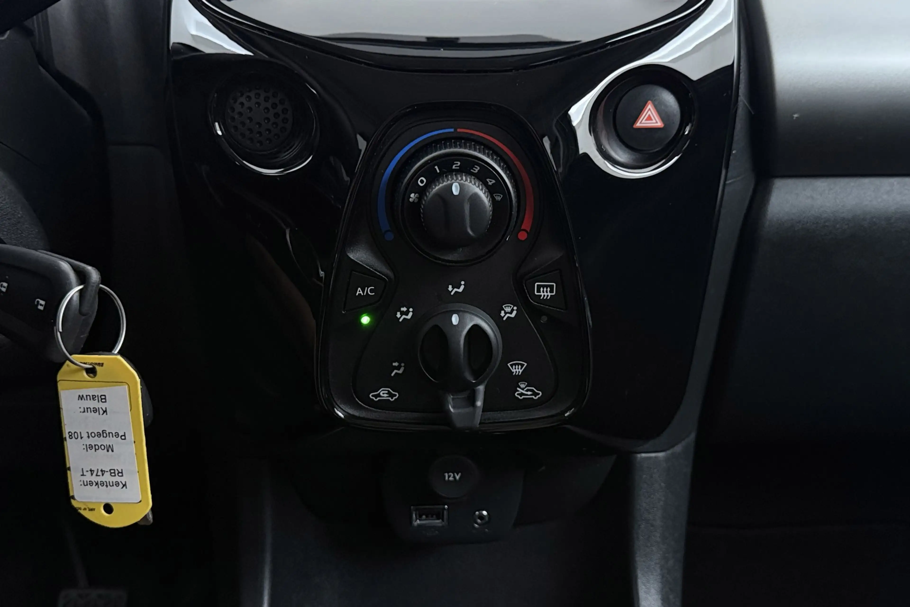 Peugeot 108 1.0 e-VTi Allure TOP! | Org NL | Opendak | Airco — photo 25