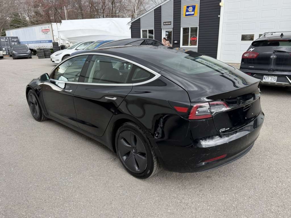 2018 Tesla Model 3 Long Range alt 3