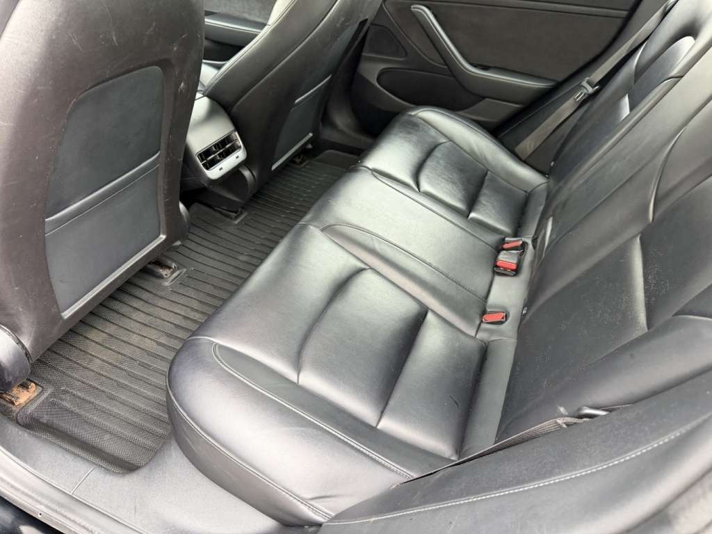 2018 Tesla Model 3 Long Range thumb 7