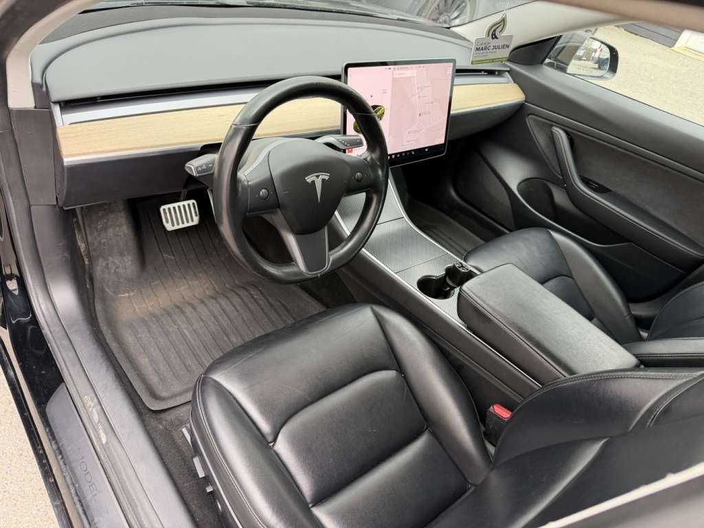 2018 Tesla Model 3 Long Range thumb 8