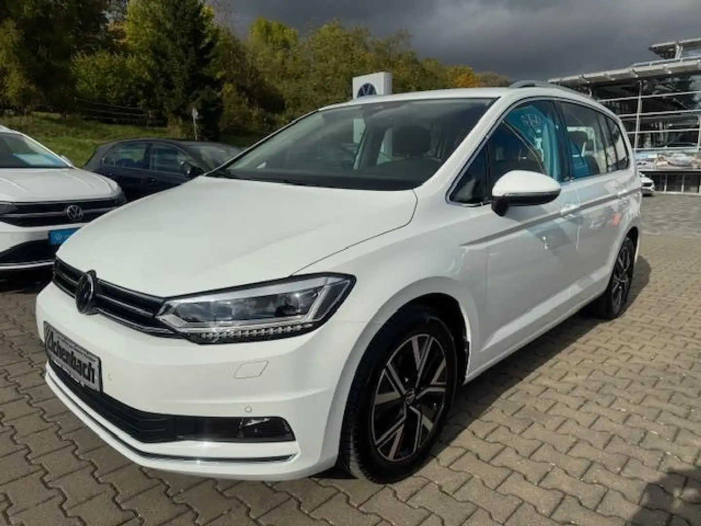 Volkswagen Touran Highline 2.0 TDI,7-Sitzer,LED,AHK,Rear Navi Weiß - 2