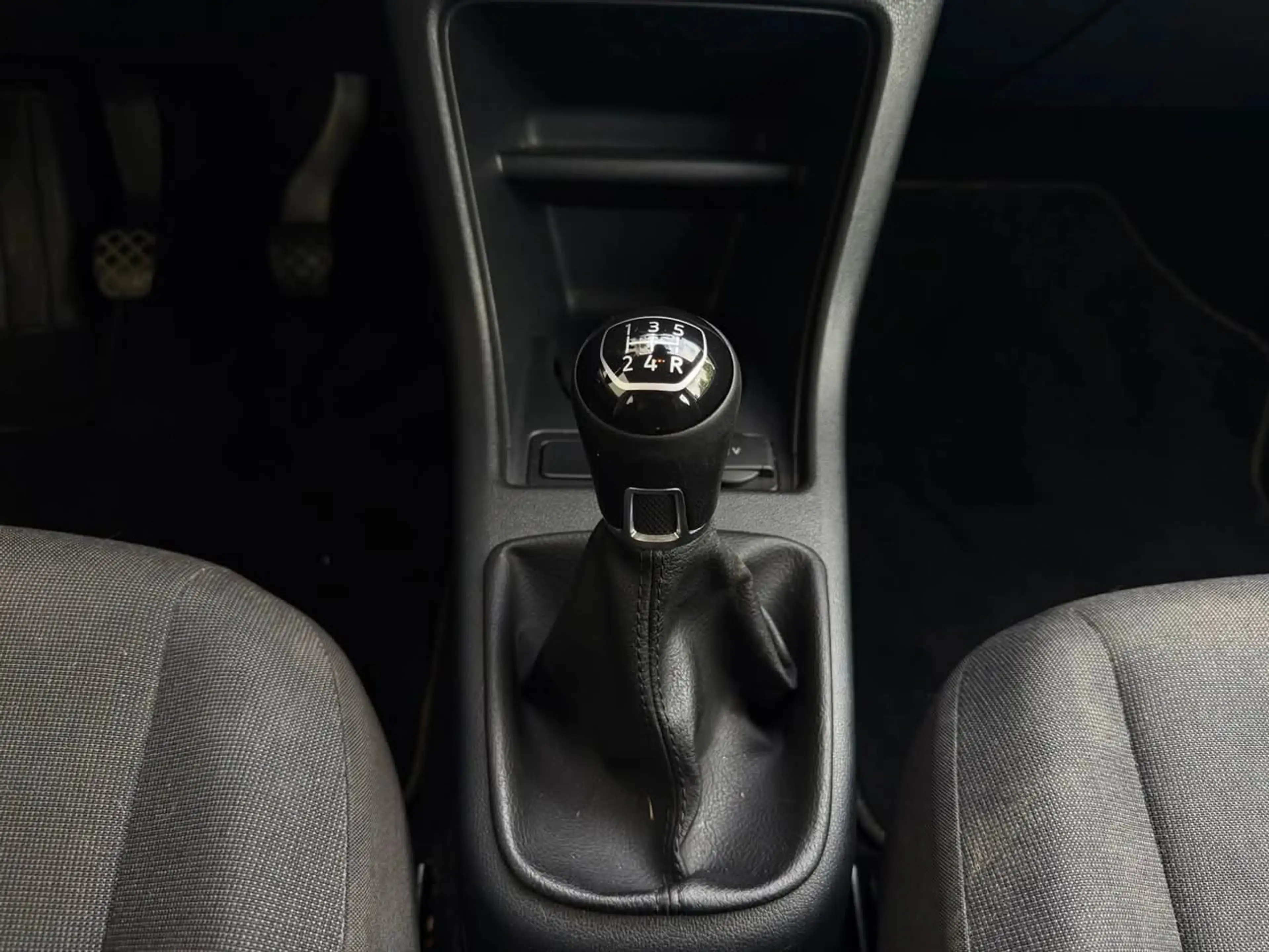Volkswagen up! Up! 1.0i 65 cv GARANTIE/ CAMÉRA/CLIM/1Er PROPIRO — photo 15