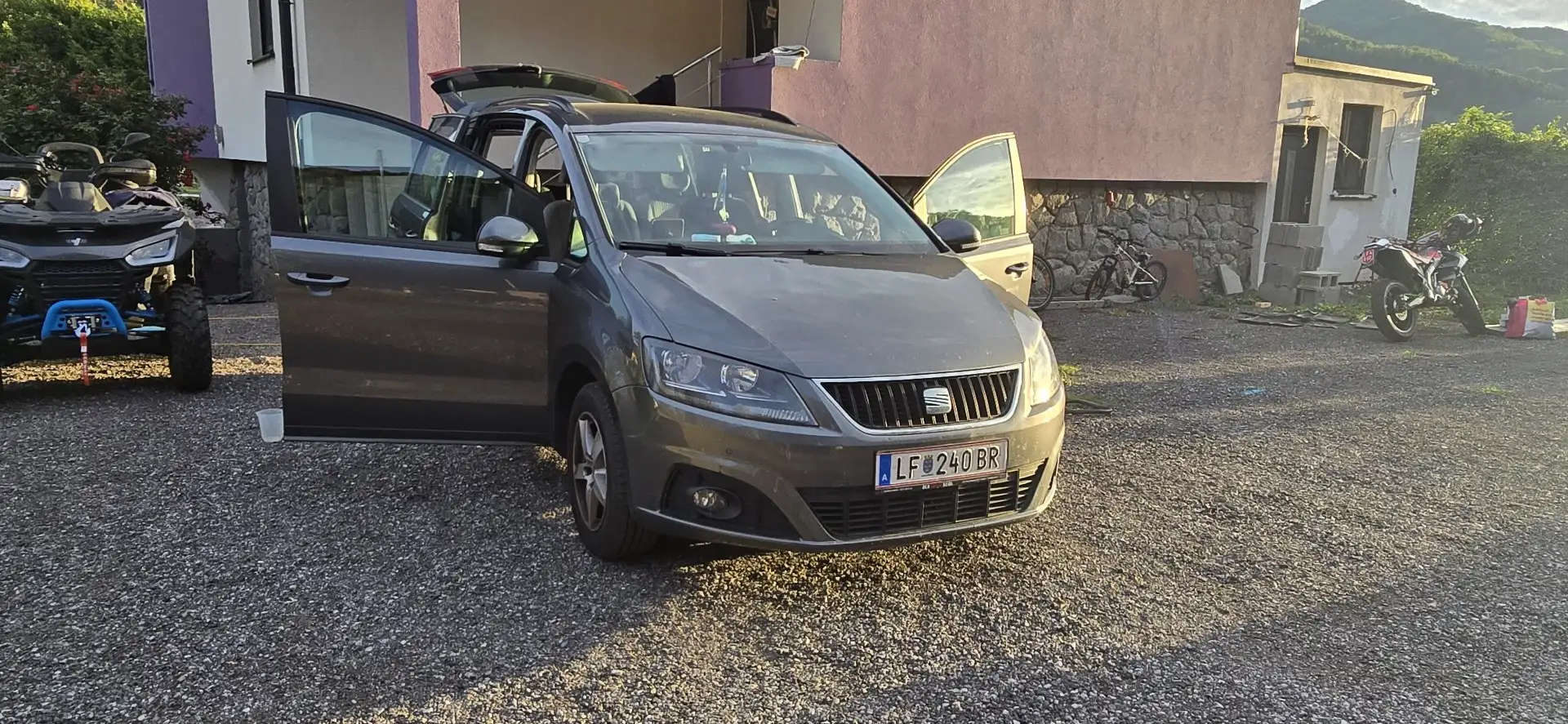 SEAT Alhambra family Ecomotive 2,0 TDI PD DPF - 1