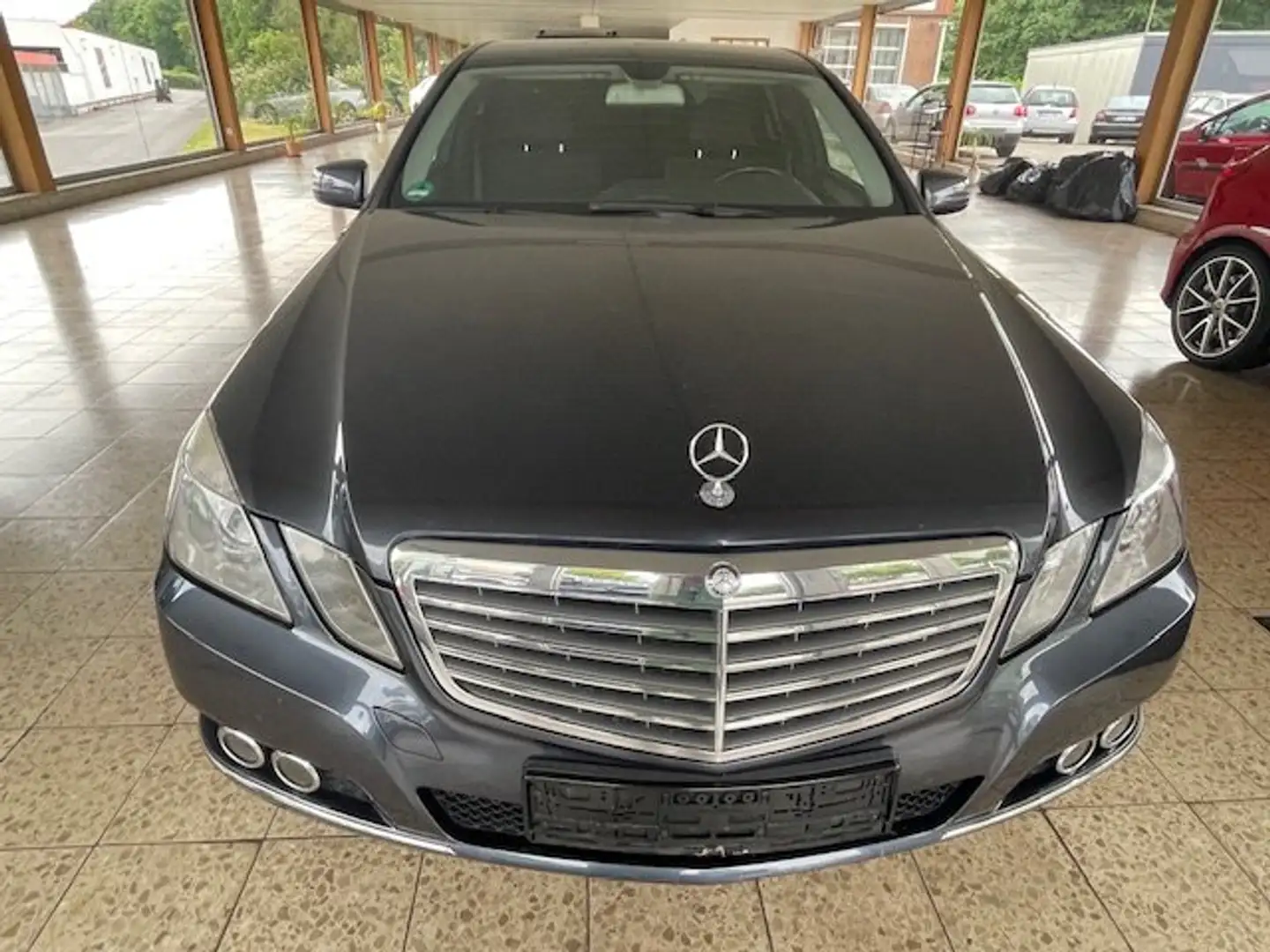 Mercedes-Benz E 220 E 220 CDI BlueEfficiency (212.002) Gris - 2