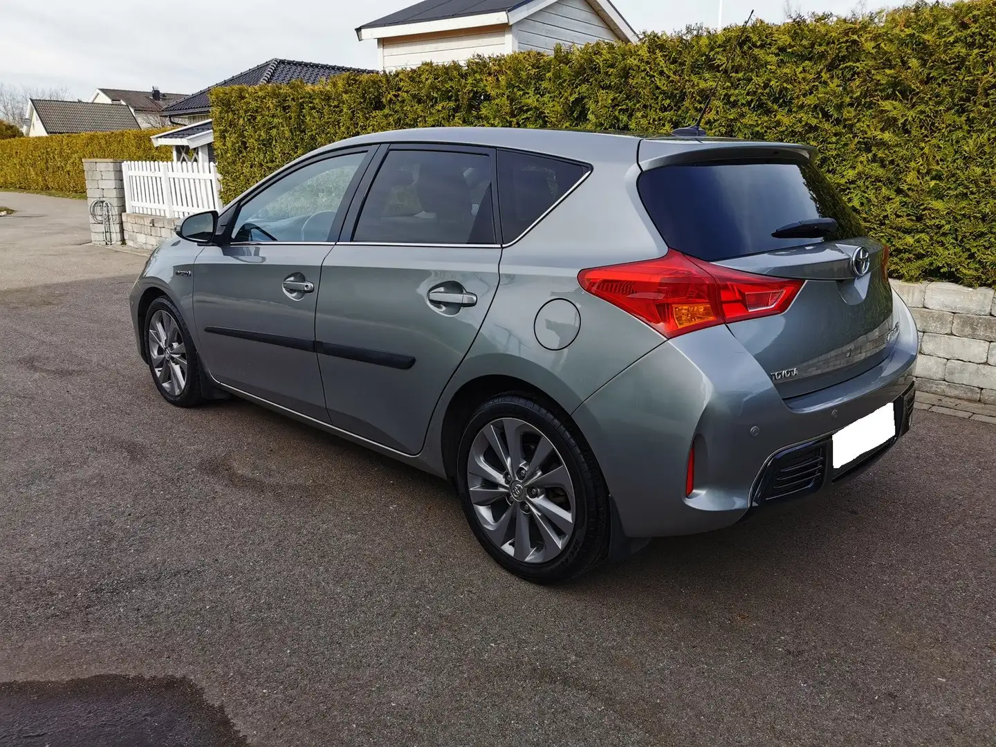 Toyota Auris Auris 1.8 Hybrid E-CVT Active Gris - 2