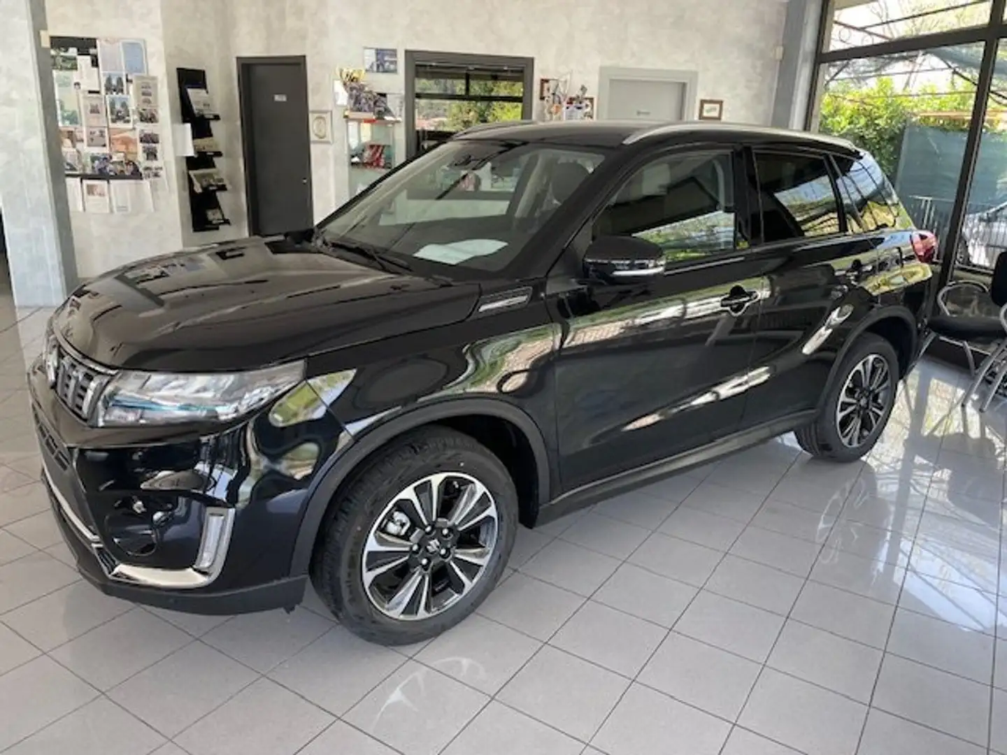 Suzuki Vitara 1.4 HYBRID 4WD ALLGRIP 129 CV MOD:TOP Siyah - 2