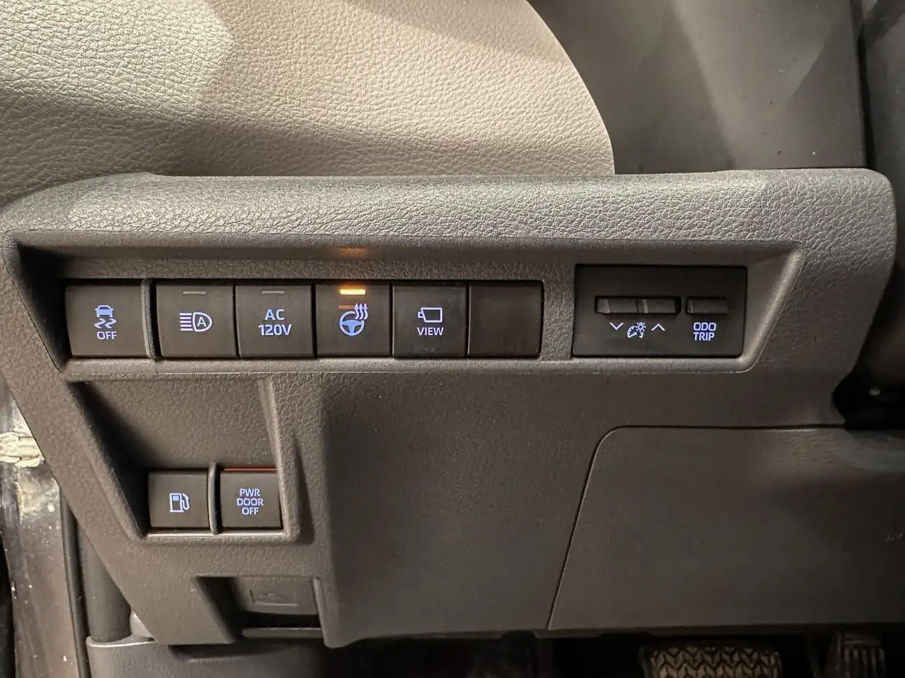 Toyota Sienna снимка Toyota Sienna