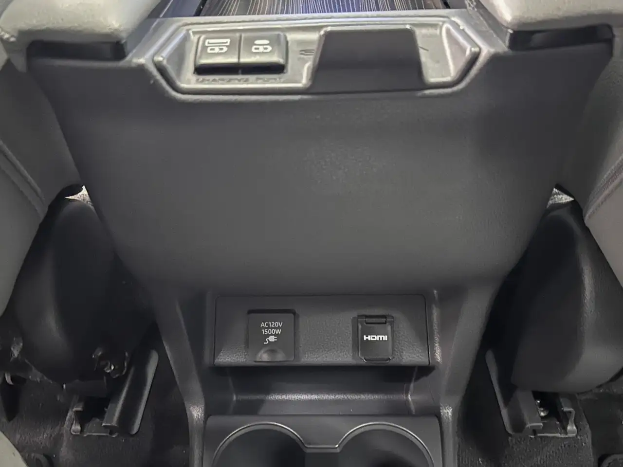 Toyota Sienna снимка Toyota Sienna