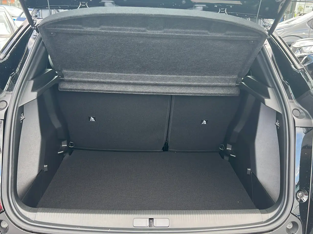 Peugeot 2008 Style*EINPARKHILFE*TEMPOMAT*CARPLAY* 7