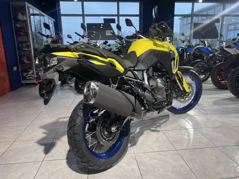 Suzuki V-Strom 800DE - foto 3