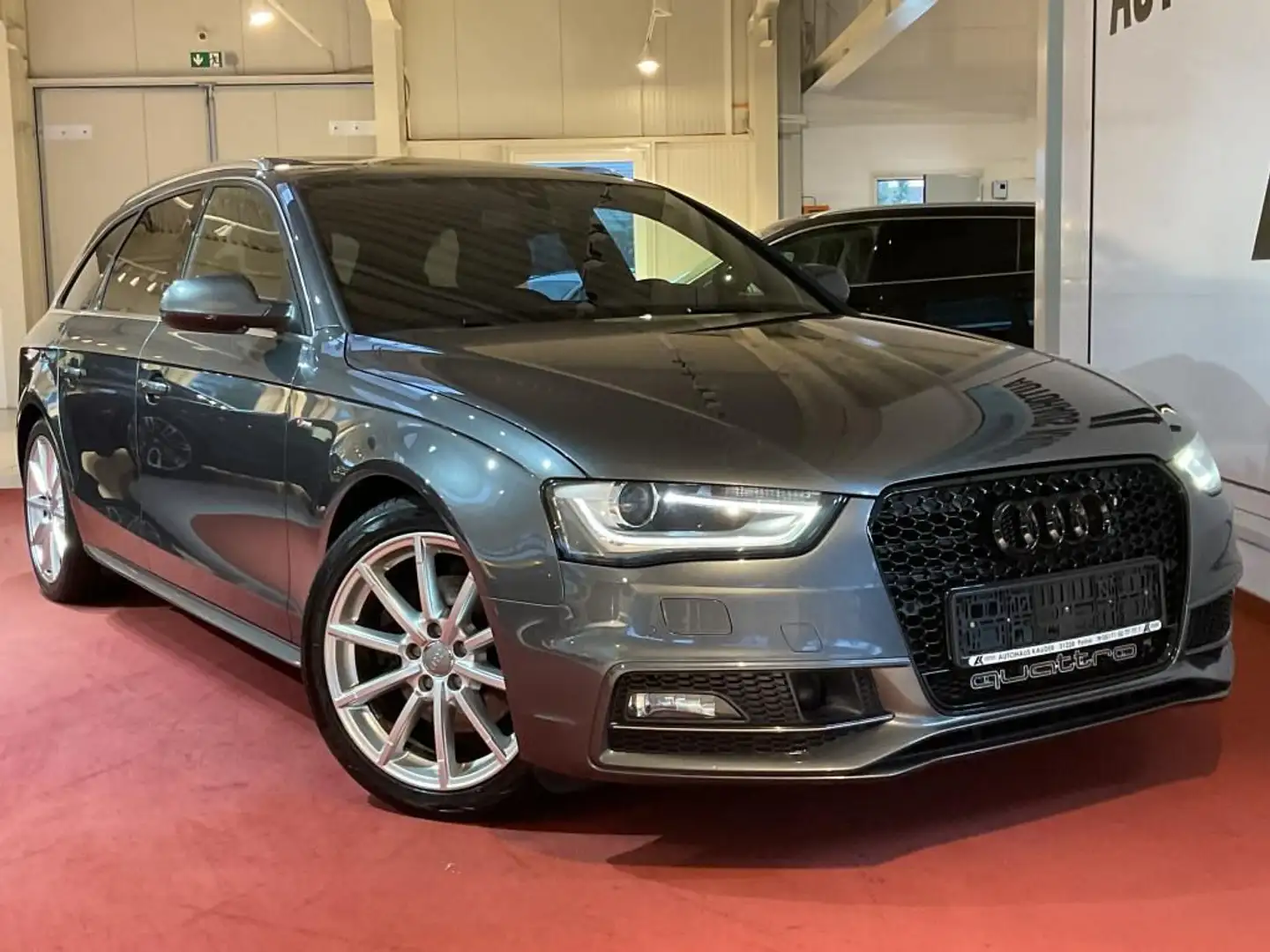 Audi A4 Avant 2.0 TDI quattro  3X S-line Sportpake* Grey - 2