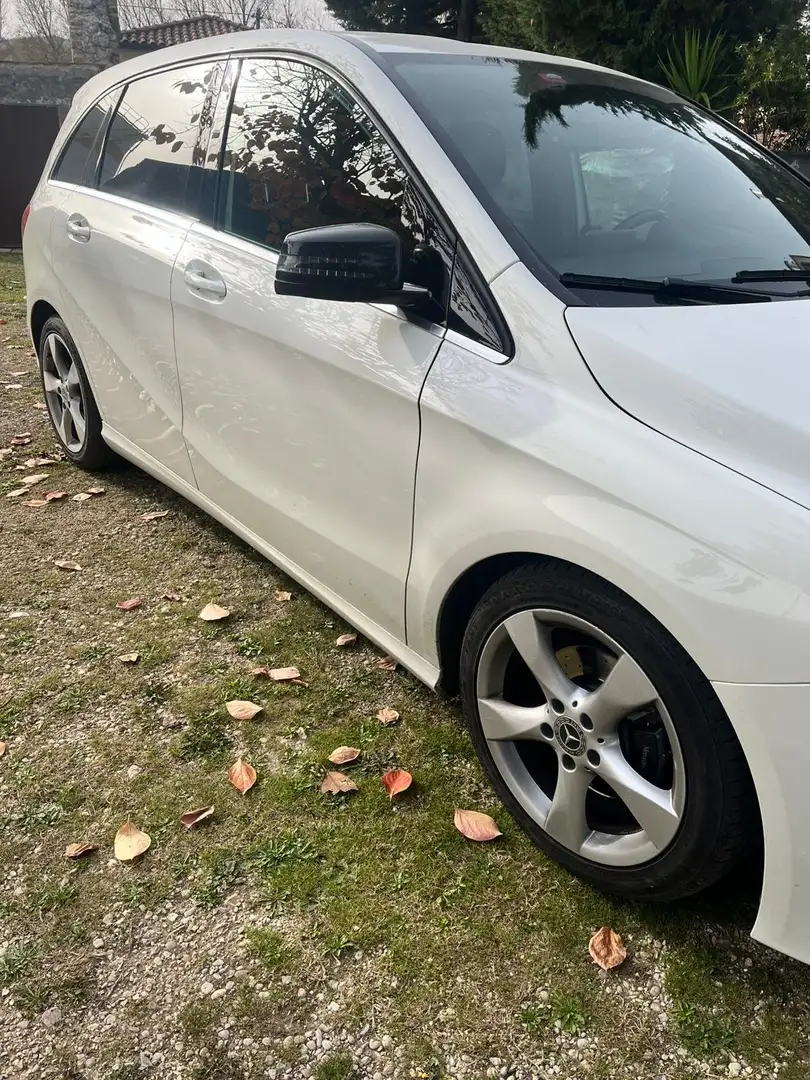 Mercedes-Benz 180 premium Blanc - 1