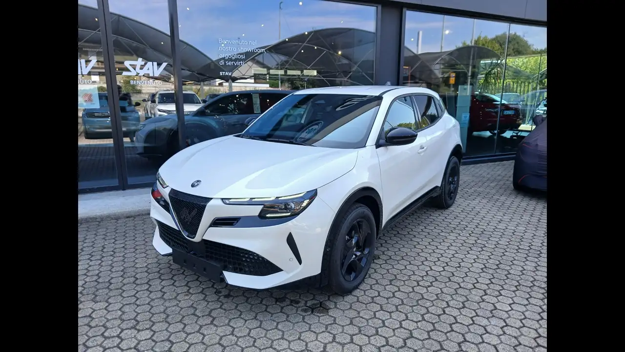 Alfa Romeo Junior 2026
