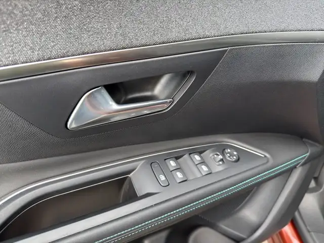 Peugeot 5008 view 14