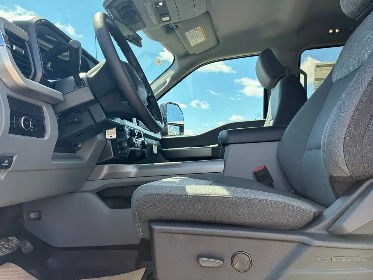 Ford F 350 снимка Ford F 350