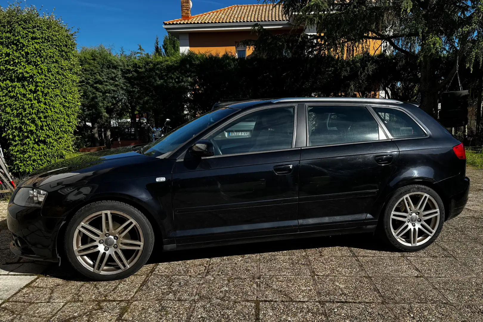 Audi A3 Sportback 2.0TDI S line edition - 2