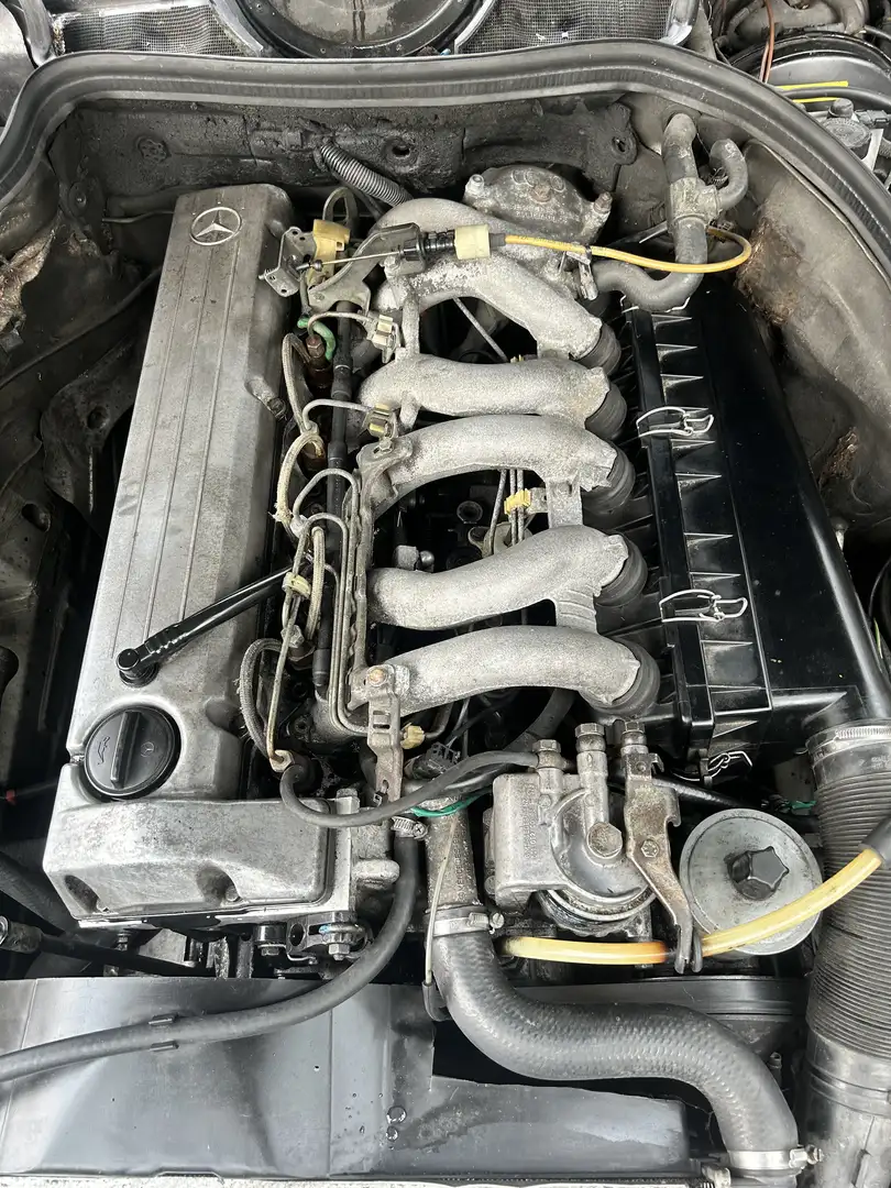 Mercedes-Benz 300 D - 2