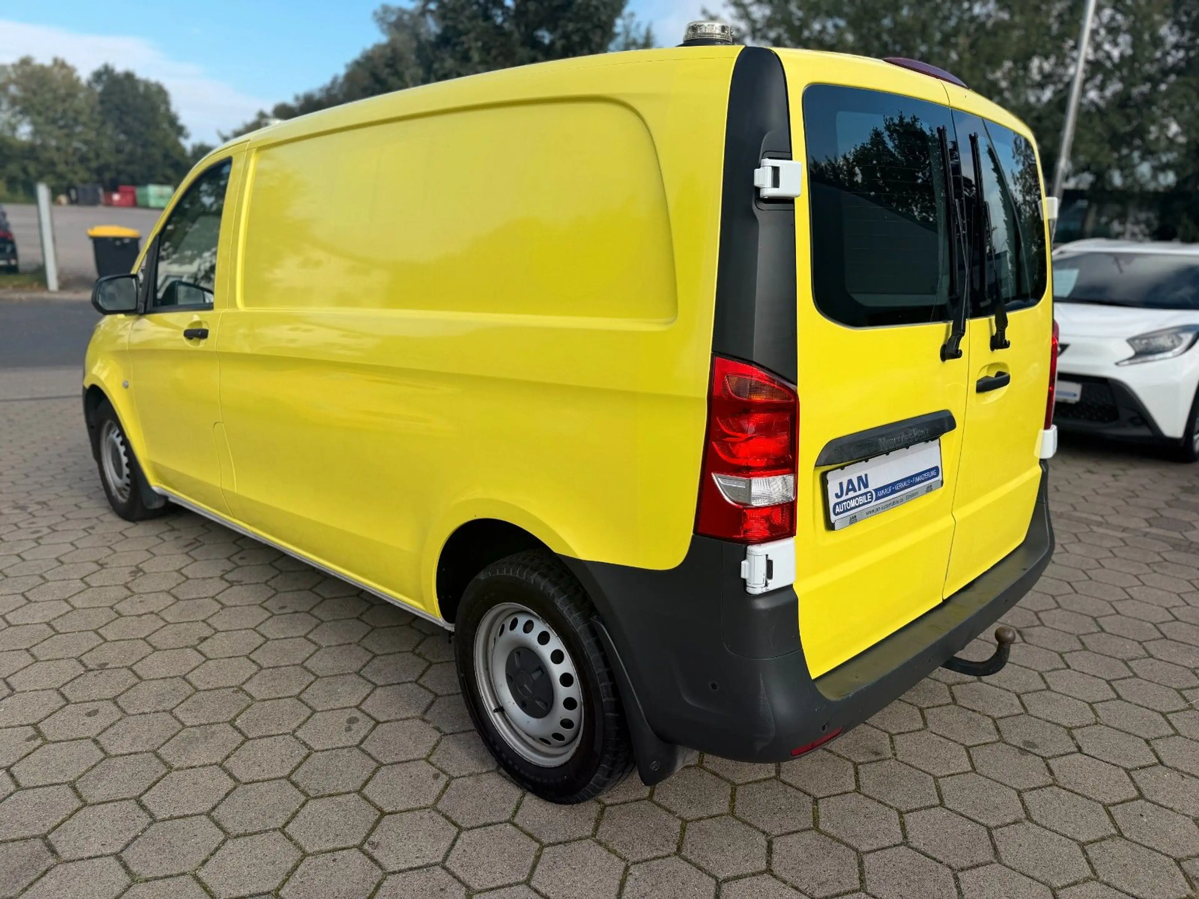 Mercedes-Benz Vito 114 CDI Kasten FWD kompakt 1.Hand S-Heft — photo 3