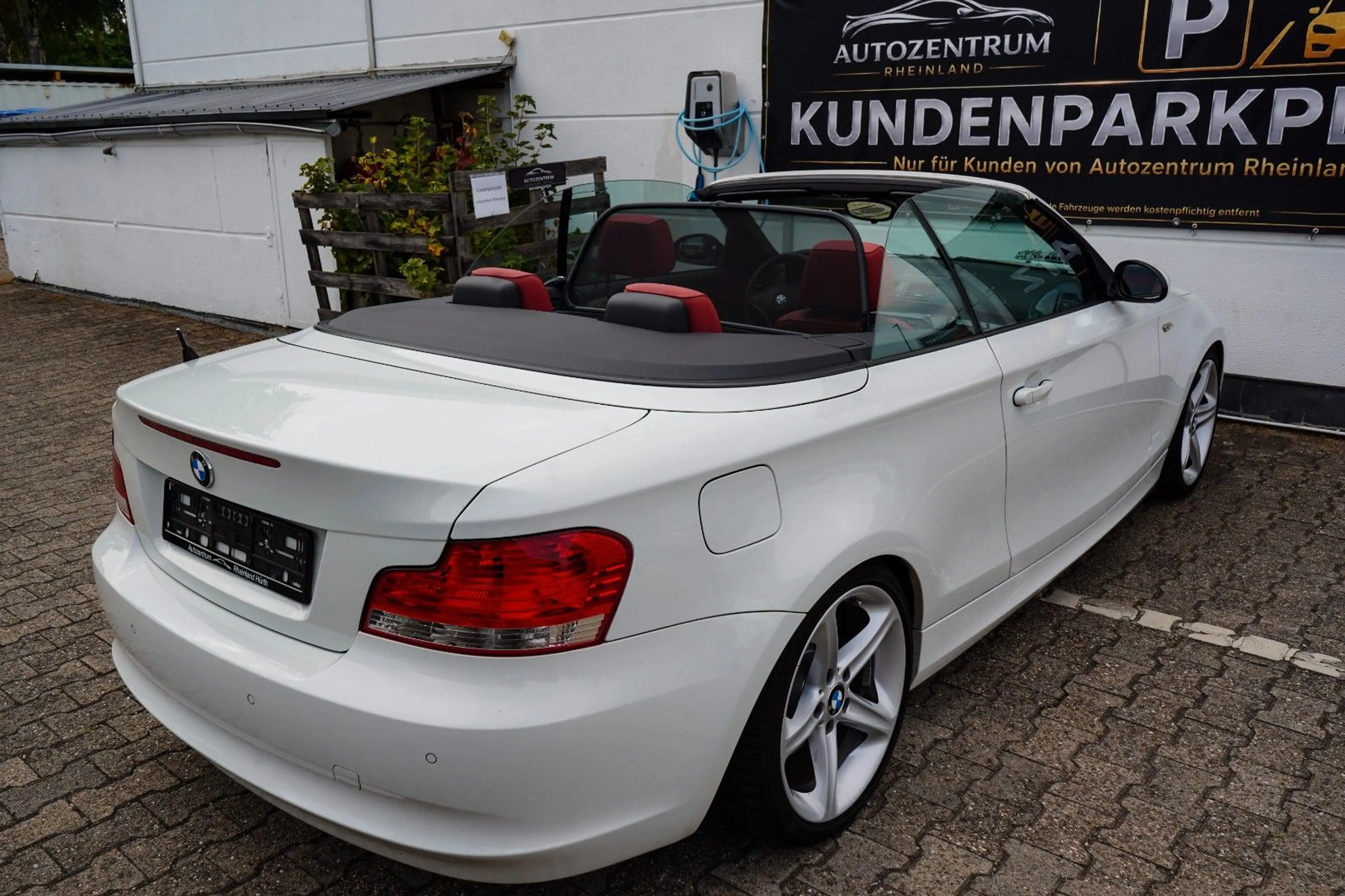 BMW 118 i Cabrio / NUR 62100 KM — photo 6