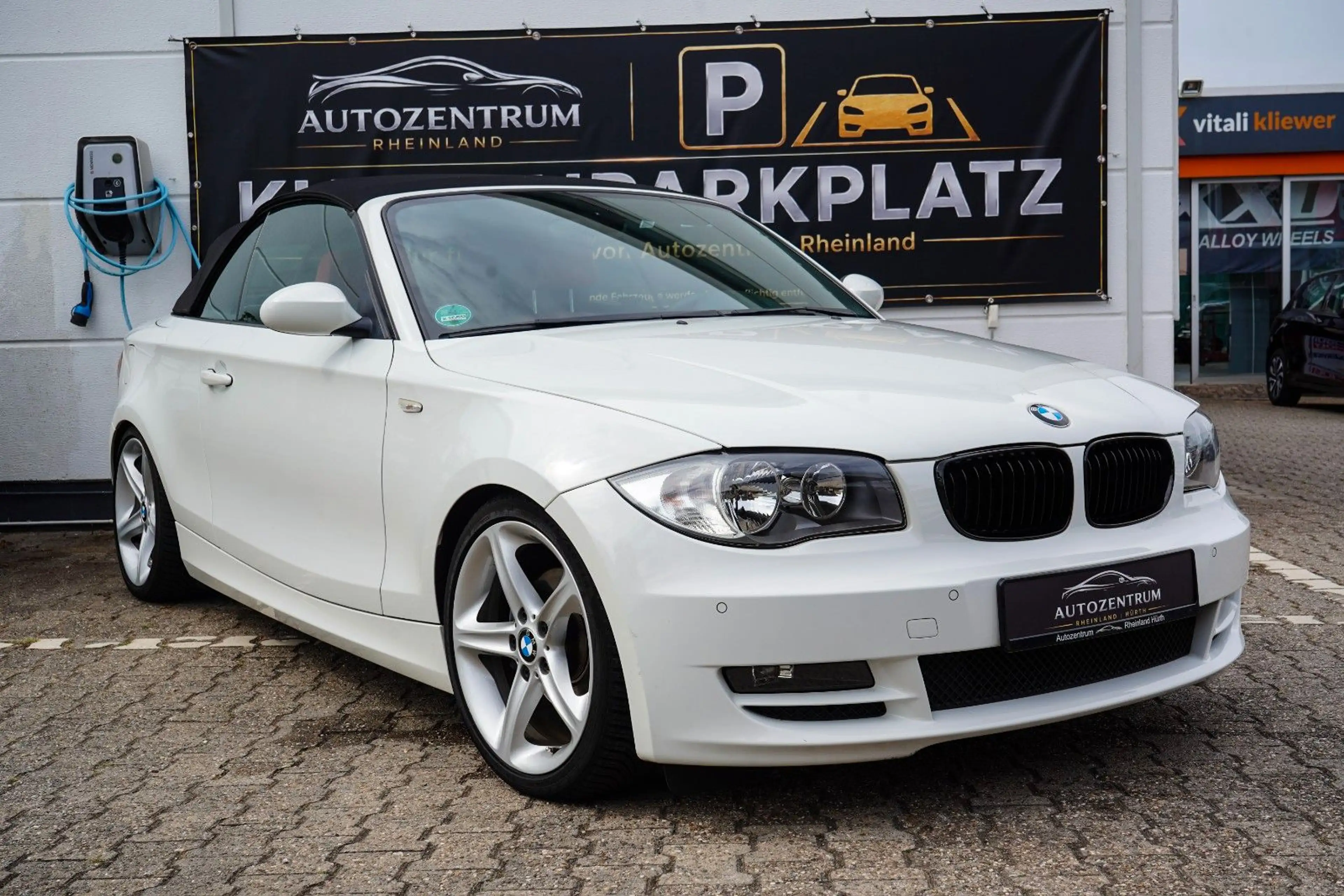 BMW 118 i Cabrio / NUR 62100 KM — photo 2