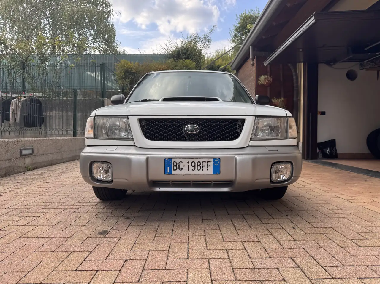 Subaru Forester SF Turbo, foto 2