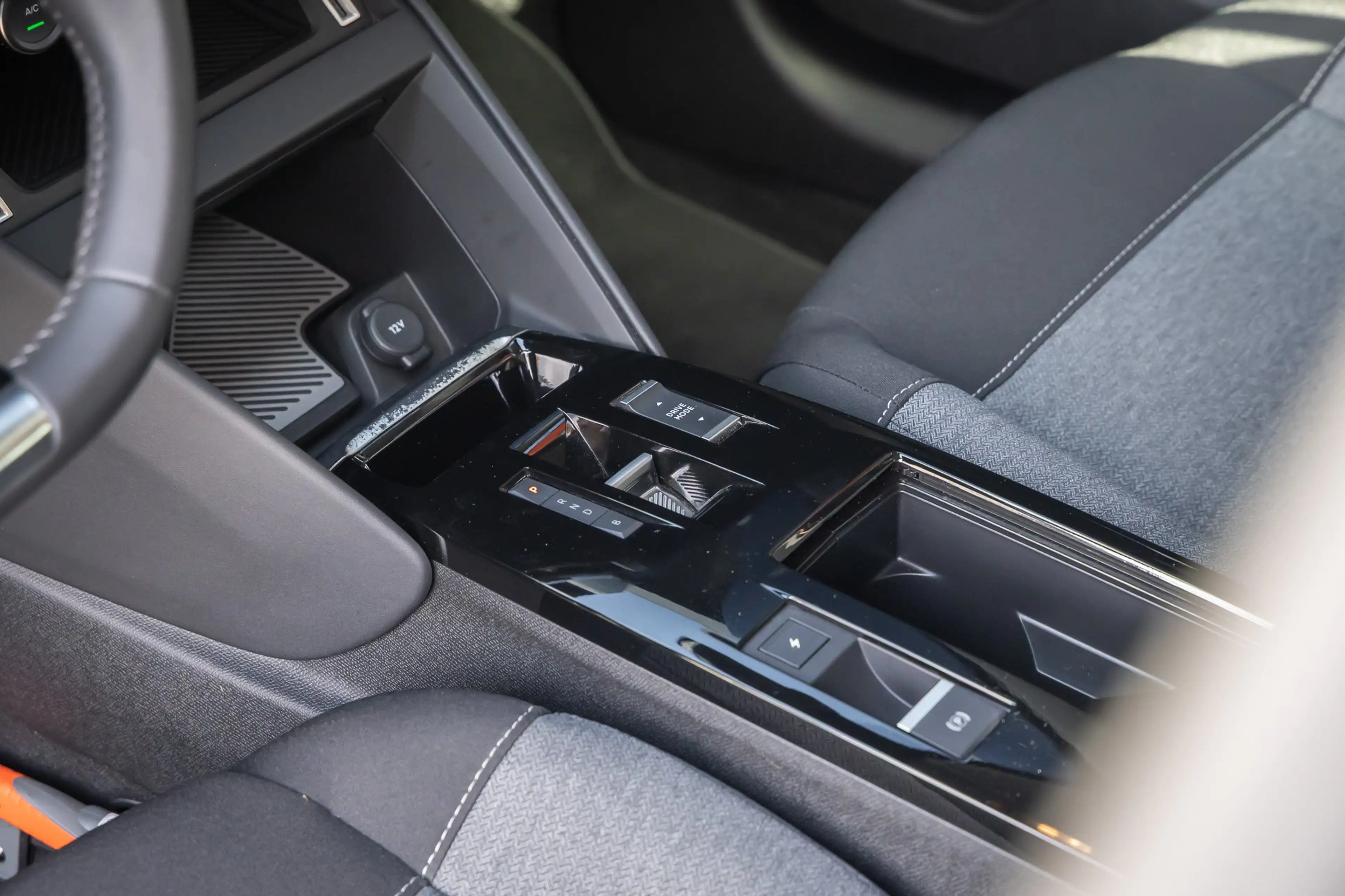 Citroen E-C4 Electric Feel 50 kWh | Apple Carplay/Android Auto | Cruise — photo 15
