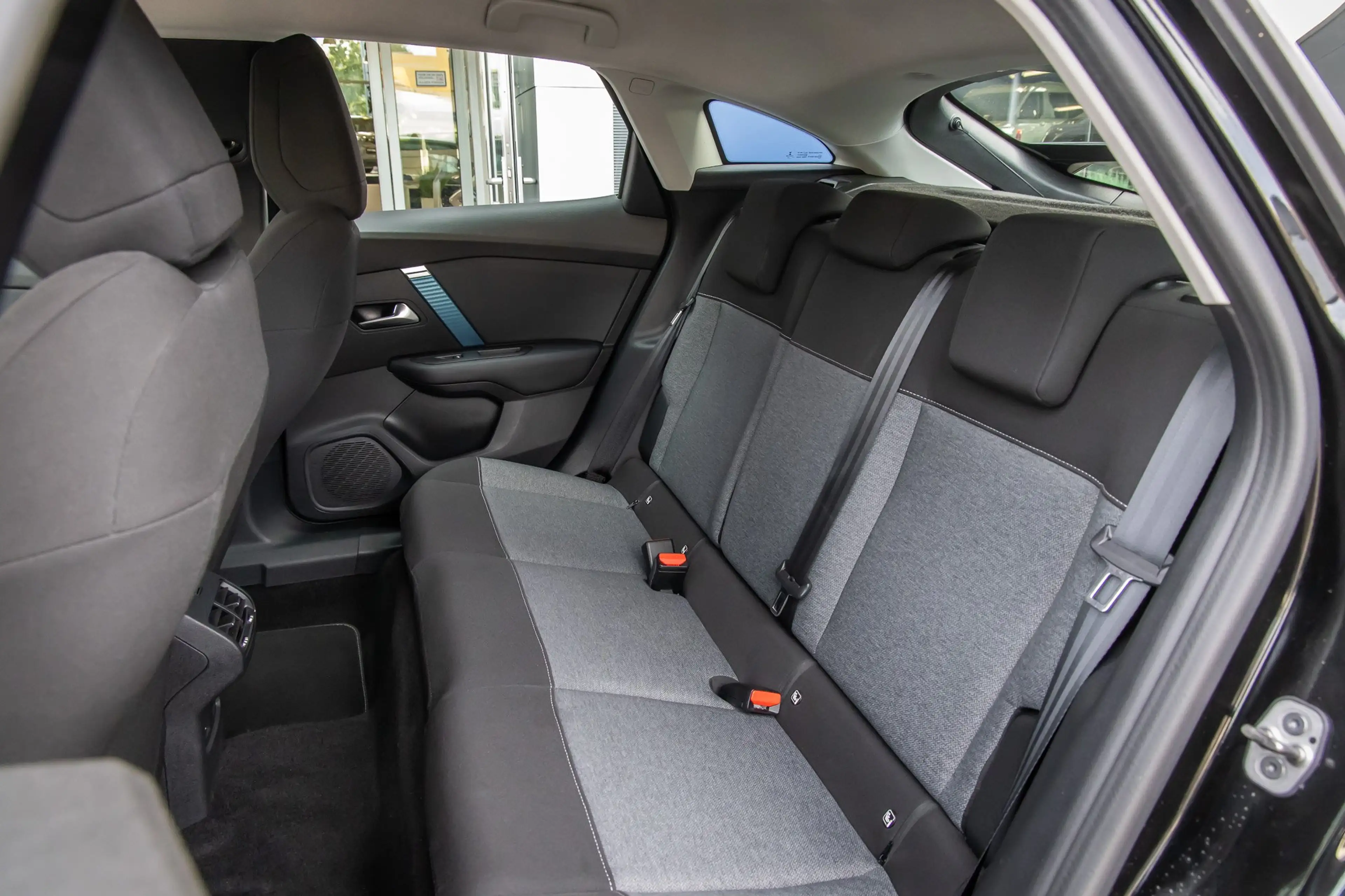 Citroen E-C4 Electric Feel 50 kWh | Apple Carplay/Android Auto | Cruise — photo 45