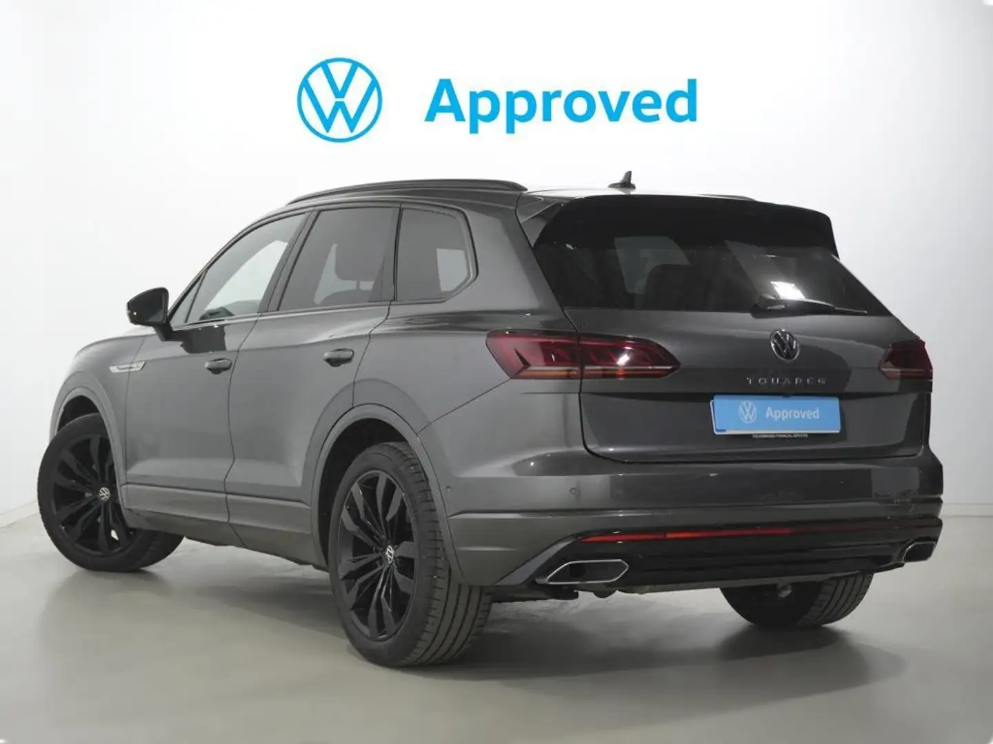 Volkswagen Touareg 3.0TDI V6 Premium Tiptronic Atmosphere 4M 210kW Gris - 2
