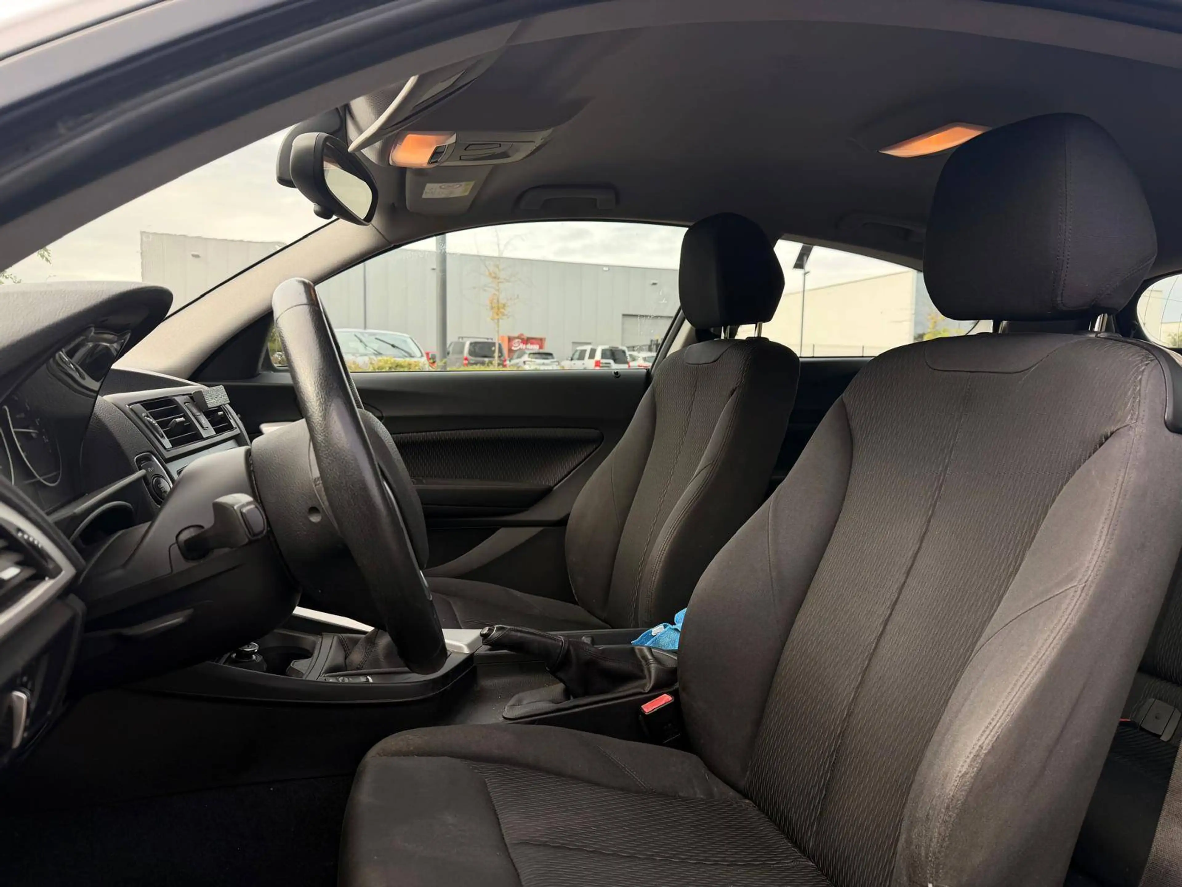 BMW 114 114i M Sport Edition — photo 6
