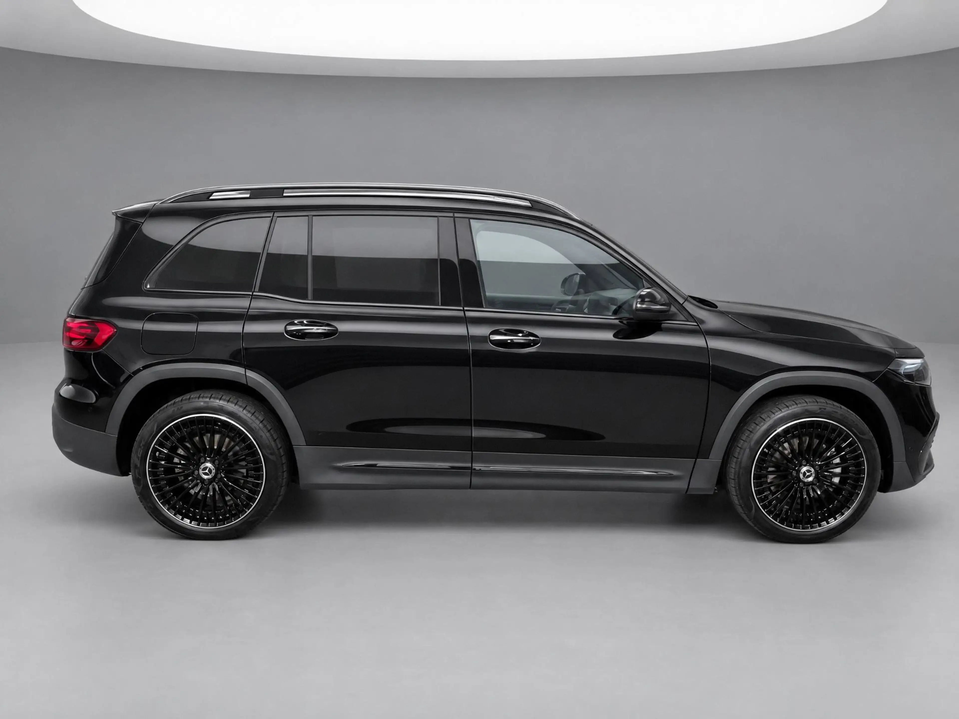 Mercedes-Benz EQB 250 250+ AMG 7p. 71 kWh — photo 4